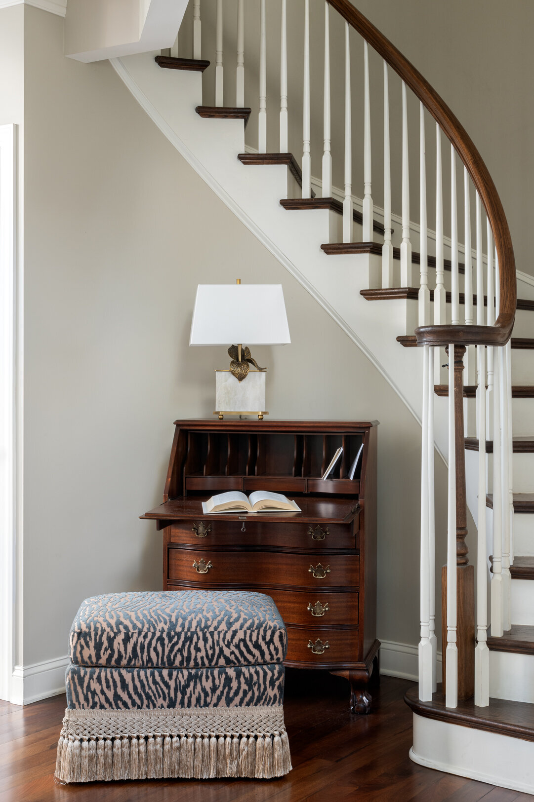 nolf_lores_living_06