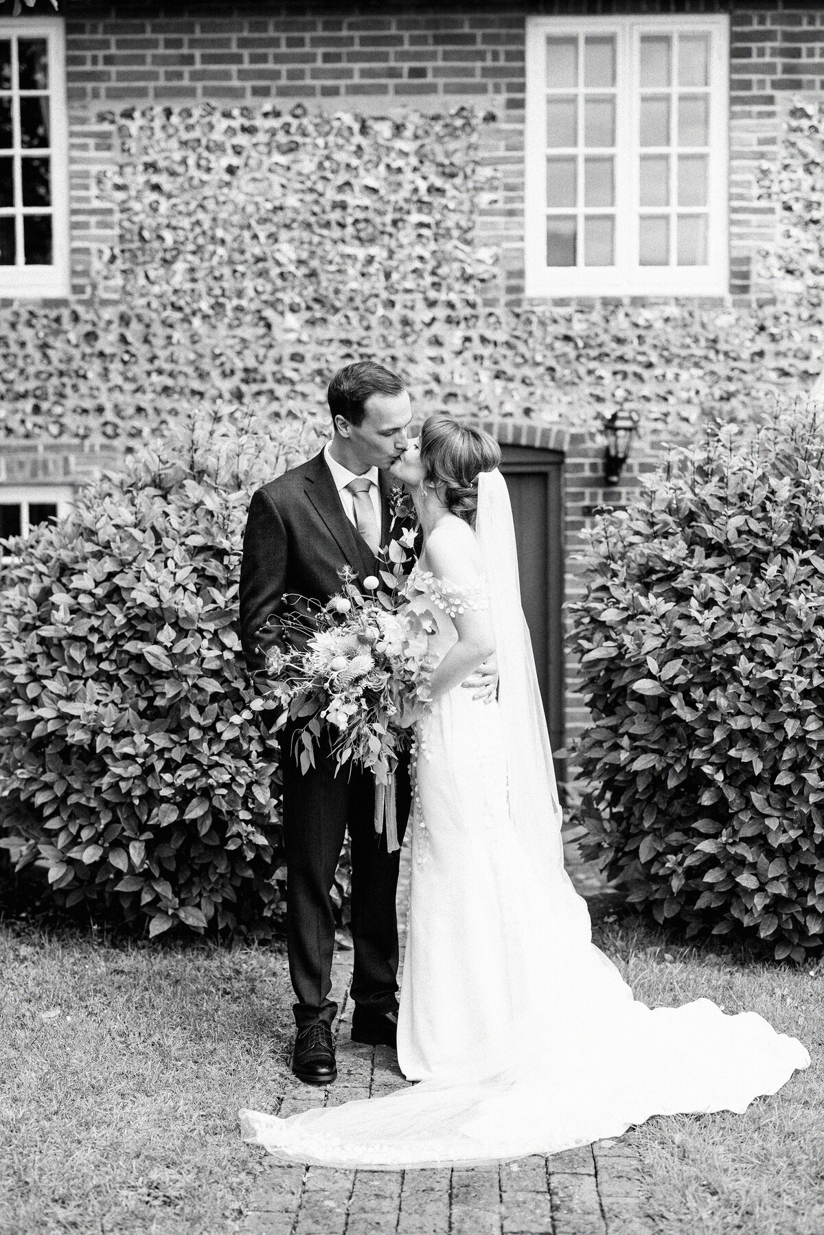 Arundel-Luxury-Wedding-Photographer