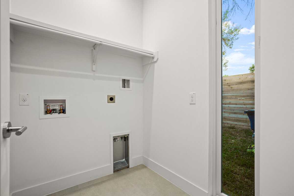 127-frederick-st-mudroom-2
