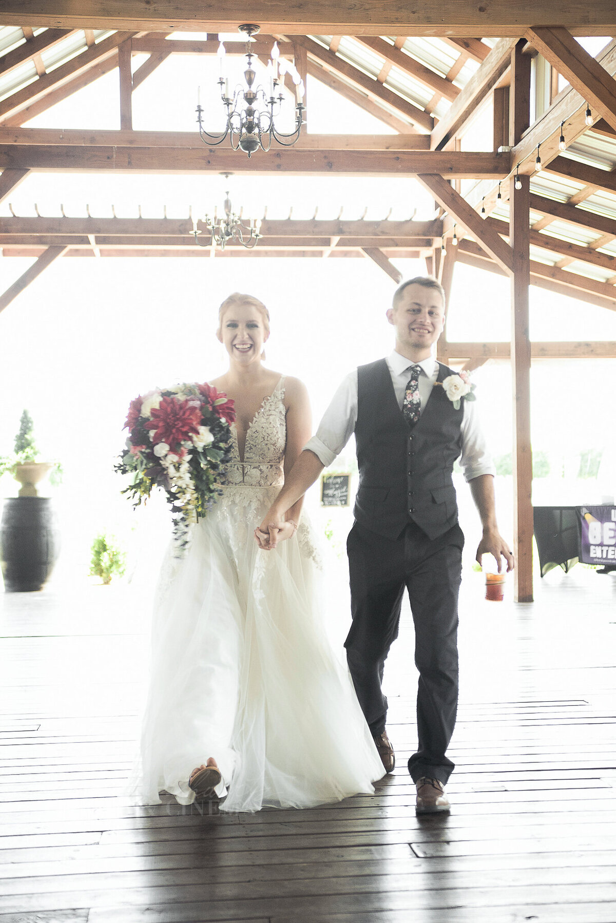 reception _ alaynna ann schwartz _ harpors vinyard _ iowa photographer _ playlife photography_0412