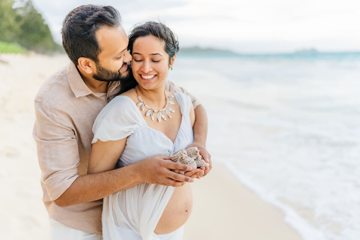 hawaii-maternity-photos-beach-2