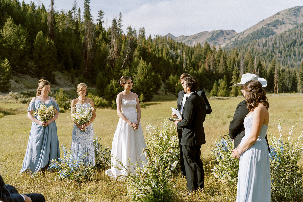 Bride and Groom Altar ceremony sun valley idaho