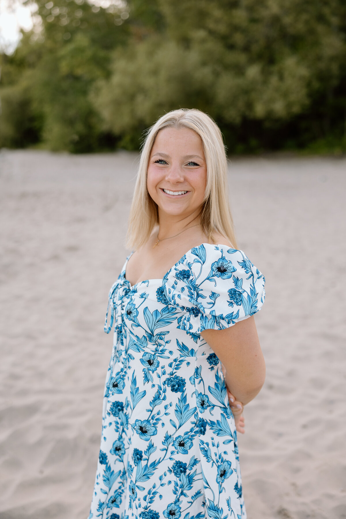 Julia Senior - Final-11