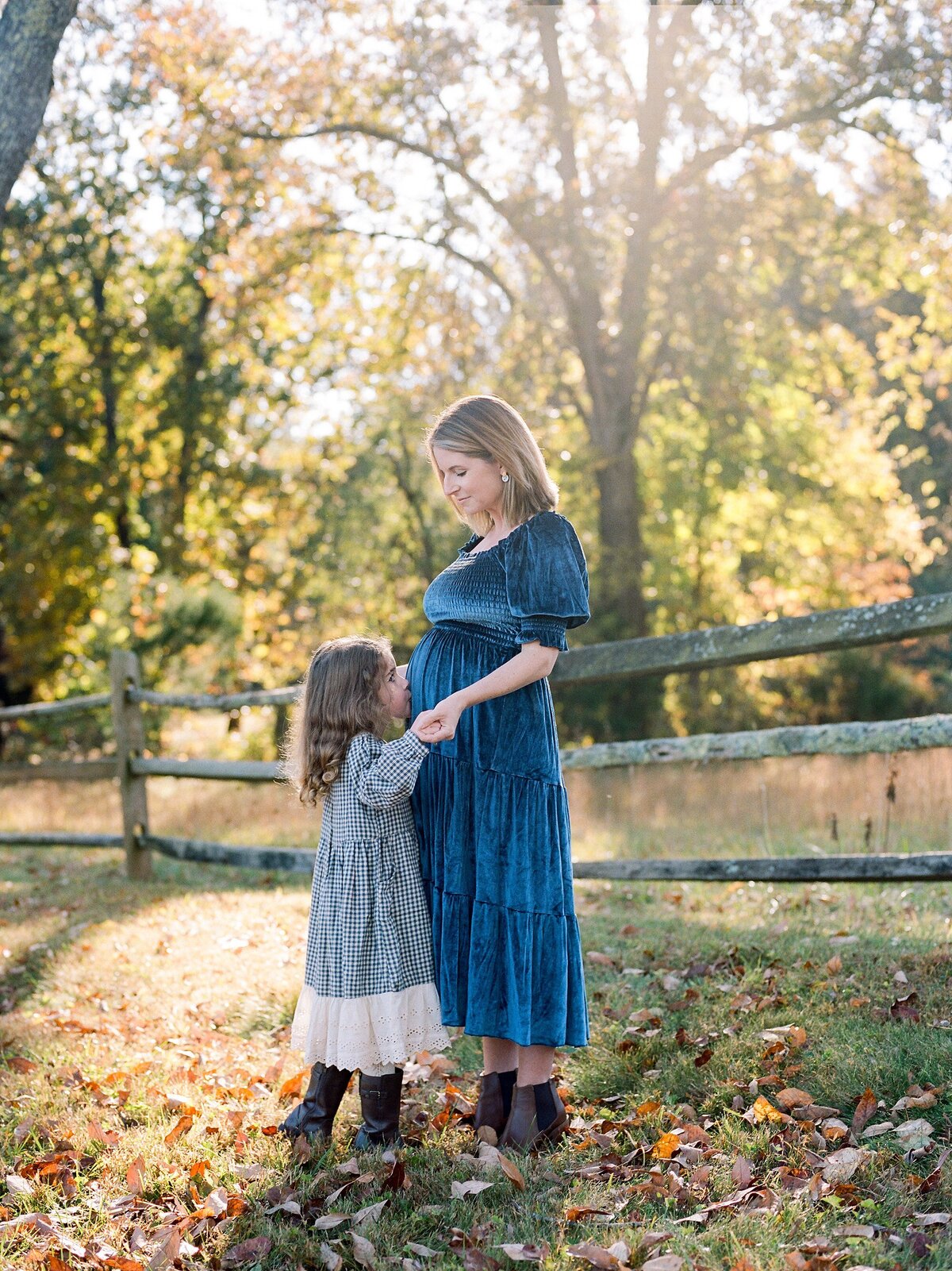james-monroe-highland-fall-maternity-photos-amy-nicole-photography-0004