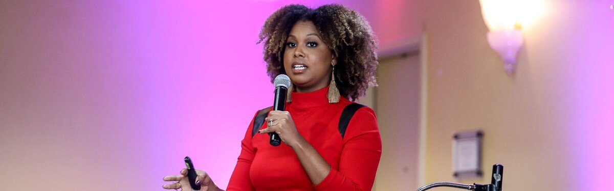 648035e8605aefc08b34f80c_speaking_header3