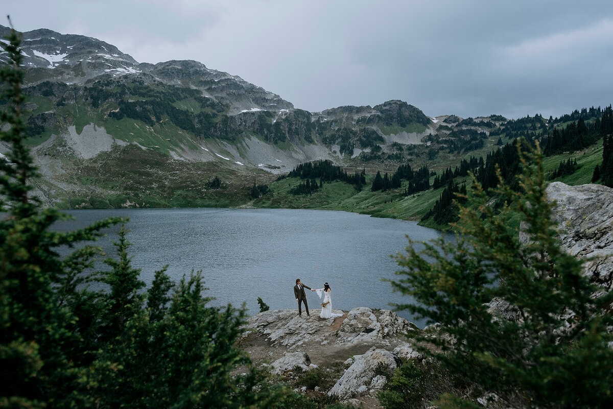 Kim + Daniel's Cirque Lake Elopement2