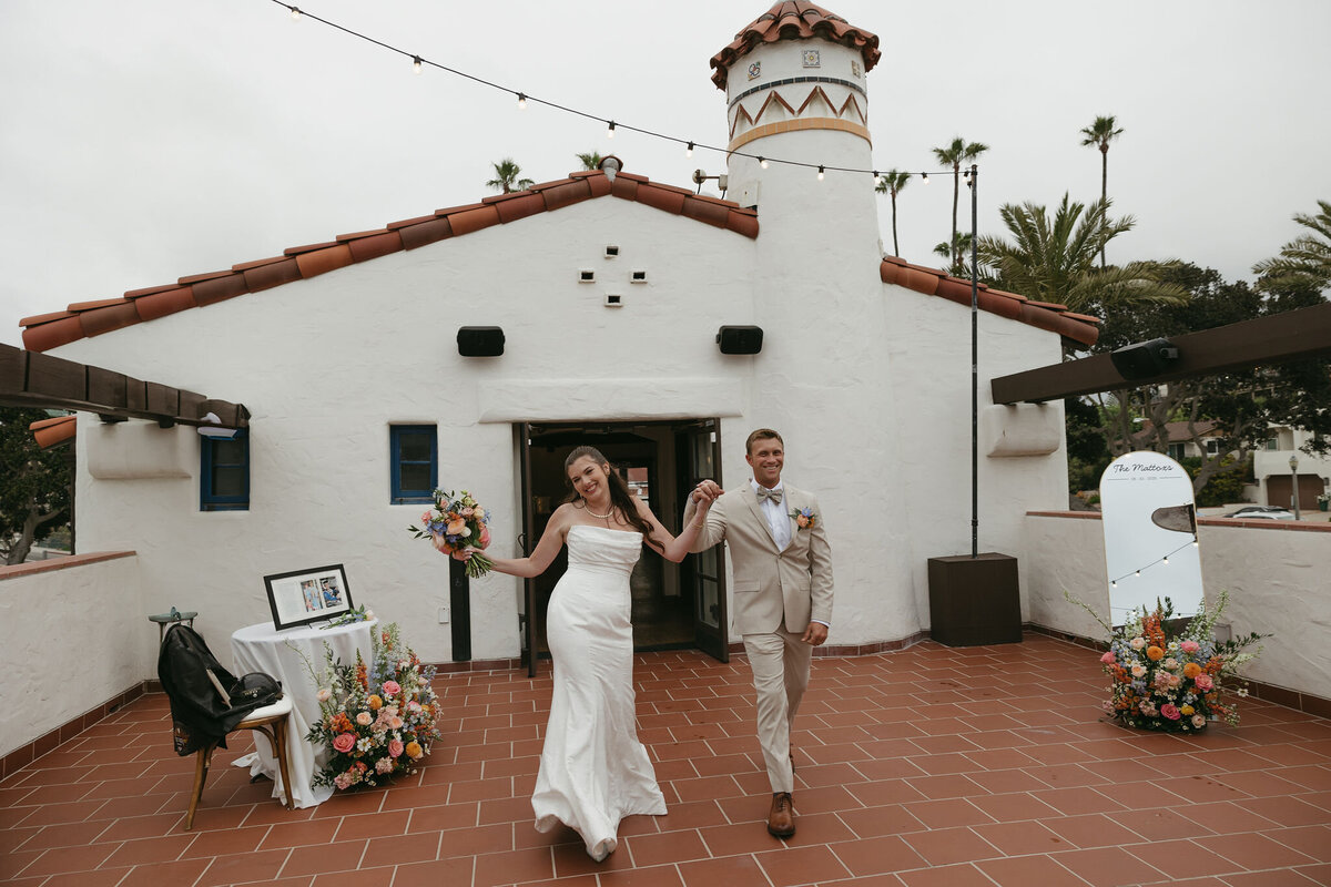 pretty-palm-leaf-event-co-rebekan-and-ben-wedding-ole-hanson-23