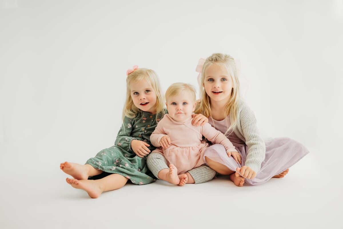 3-sisters-studio-pictures