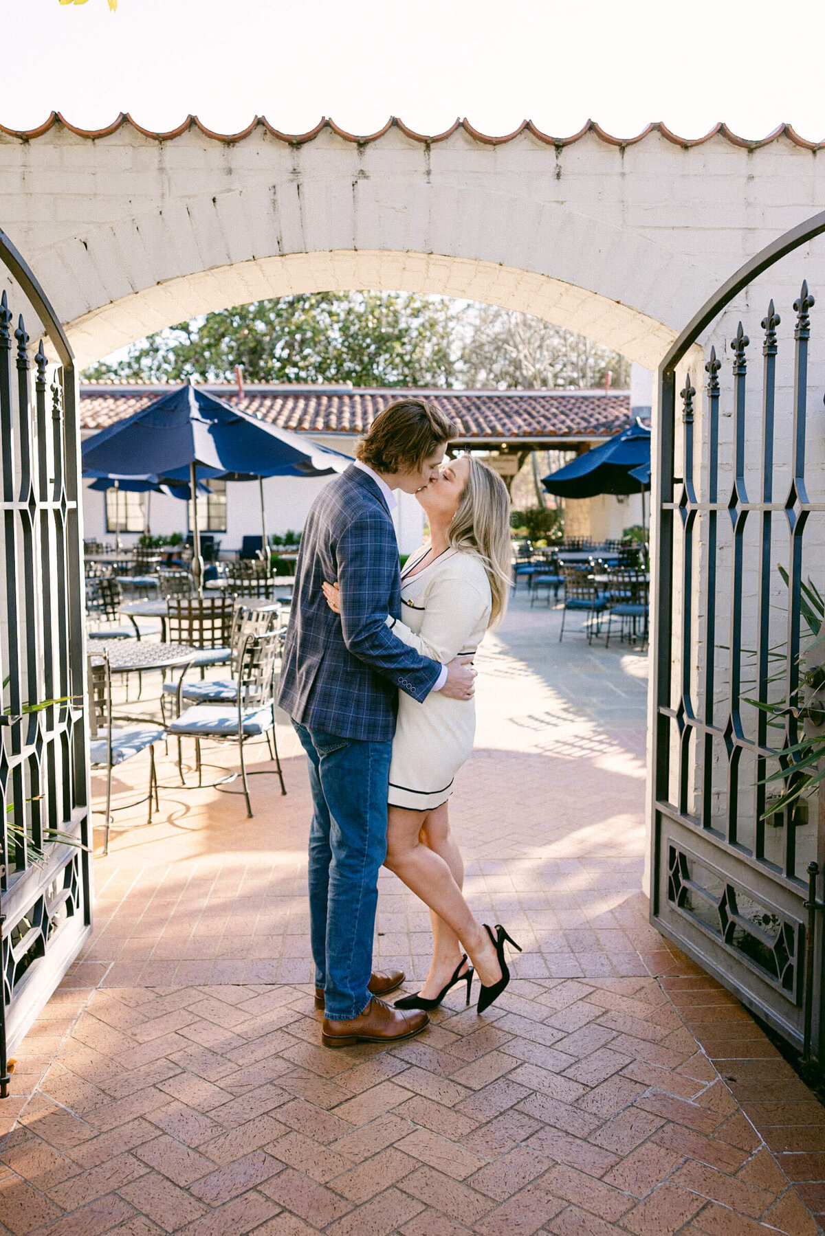 A wedding engagement photo session in Dallas Texas