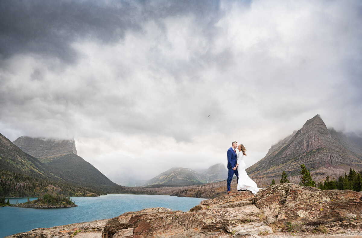 Glacier National Park Wedding Adventure Session_1 COVER