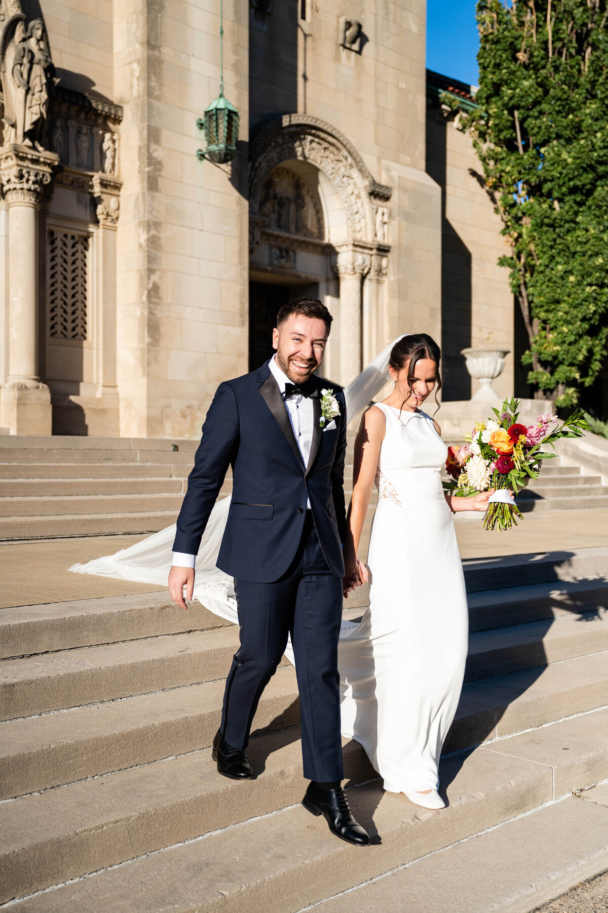 elizabeth-andrew-st-thomas-more-catholic-wedding-photo-23