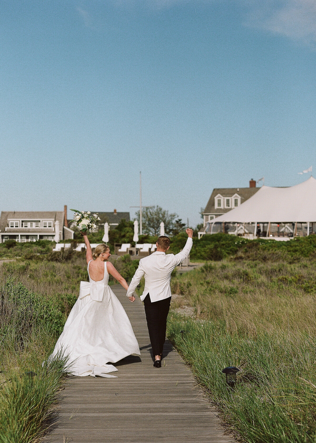 June-Wauwinet-Toppers-Beach-Wedding-Film-073