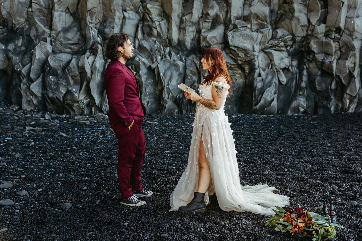 REYNISFJARA Iceland Elopement -14