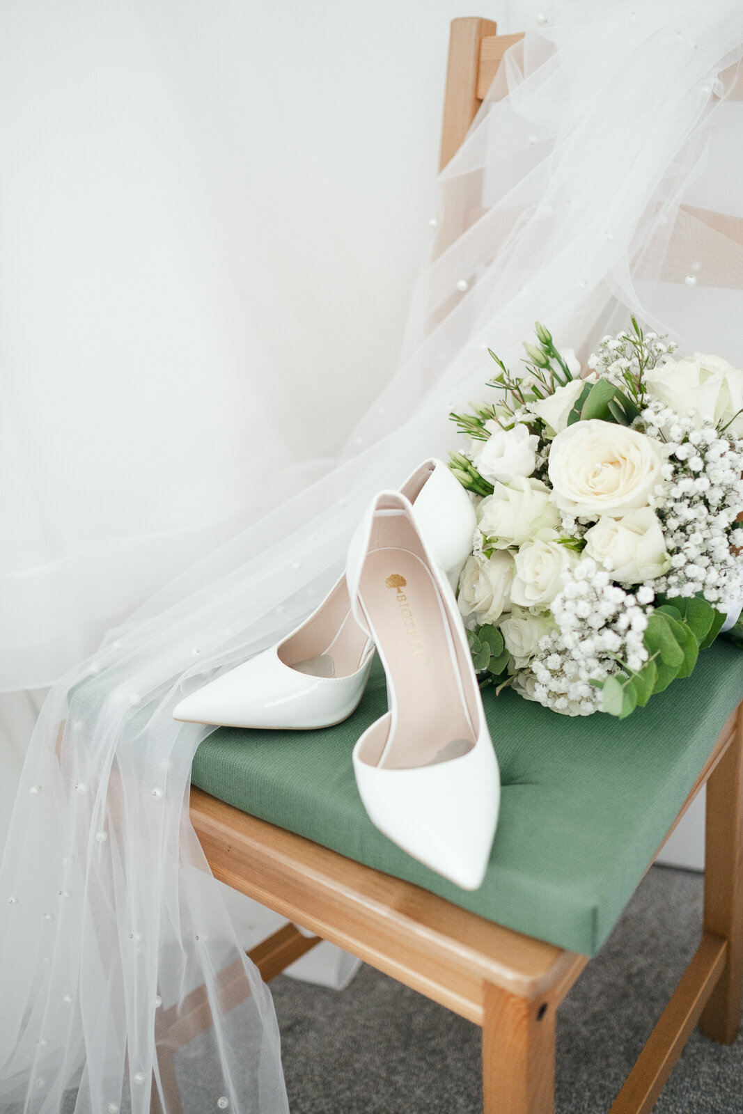 Elegant Wedding at Morley Hayes Golf Club - Derbyshire Wedding Photography-49