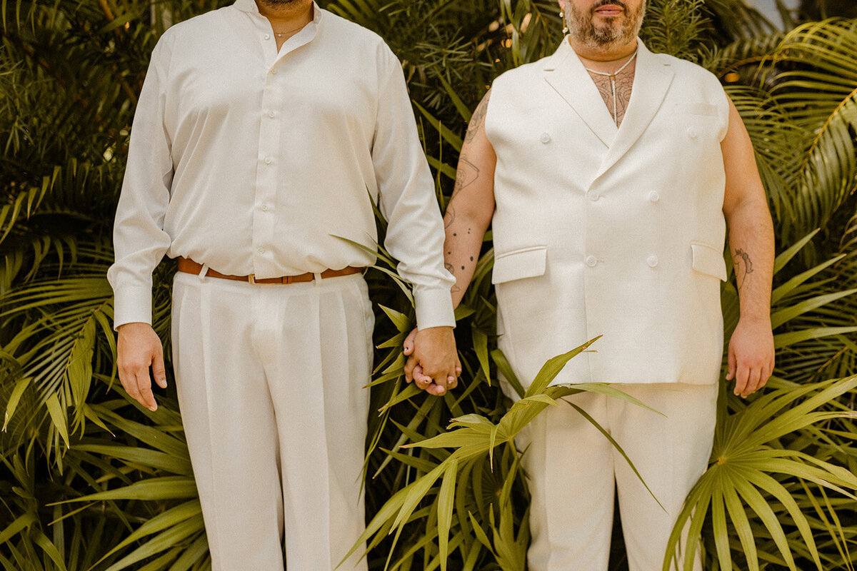b-mexico-cancun-dreams-natura-resort-queer-lgbtq-wedding-couples-session-artsy-cool-19