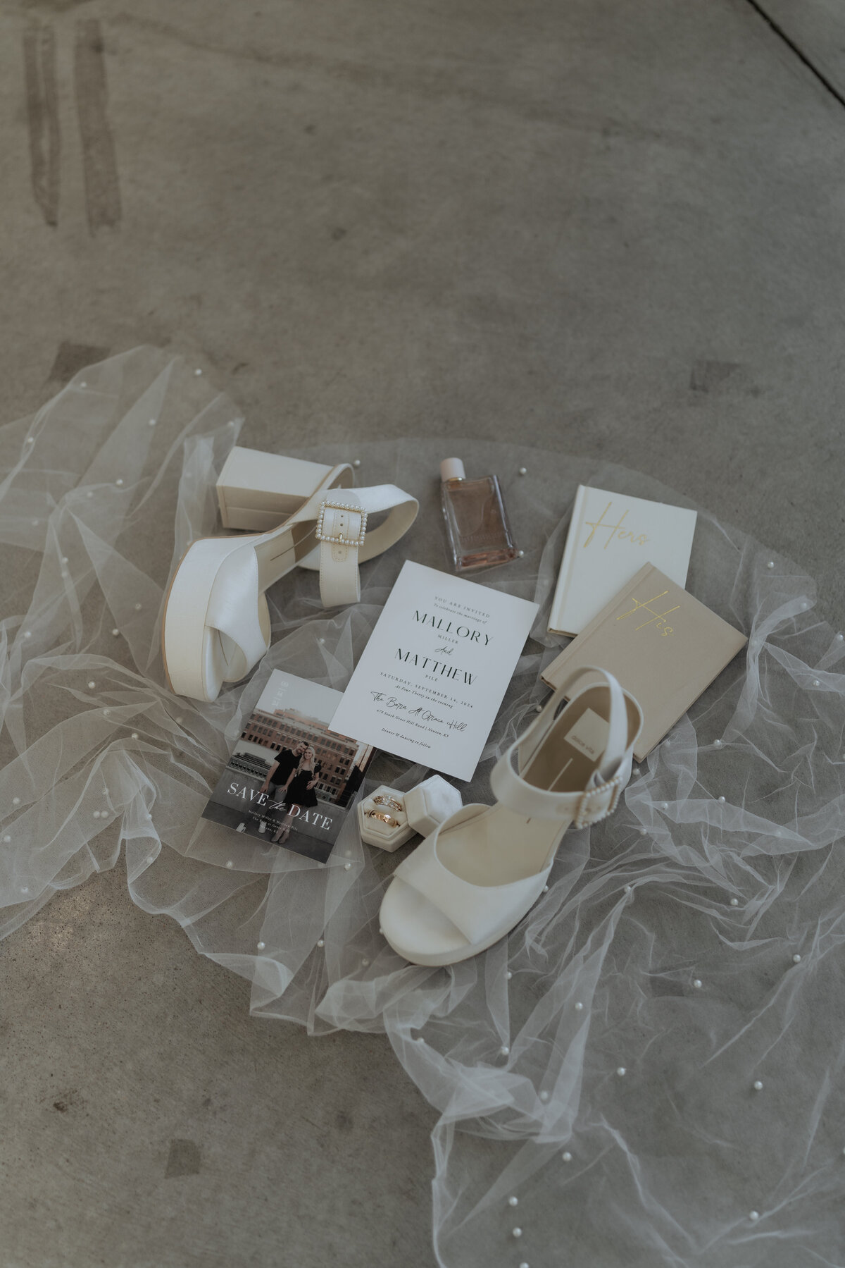 pile-wedding-3