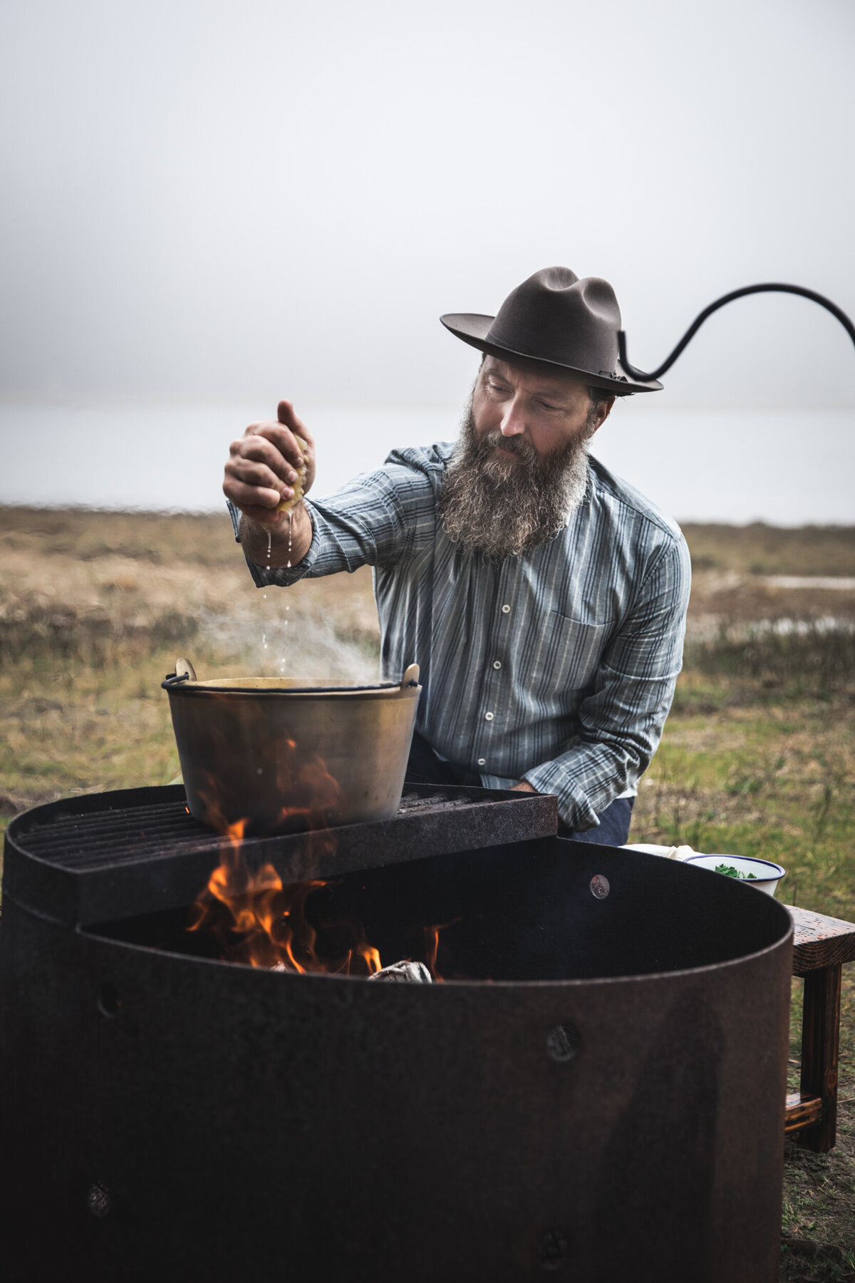 Tournant x Taylor Stitch Small Web20