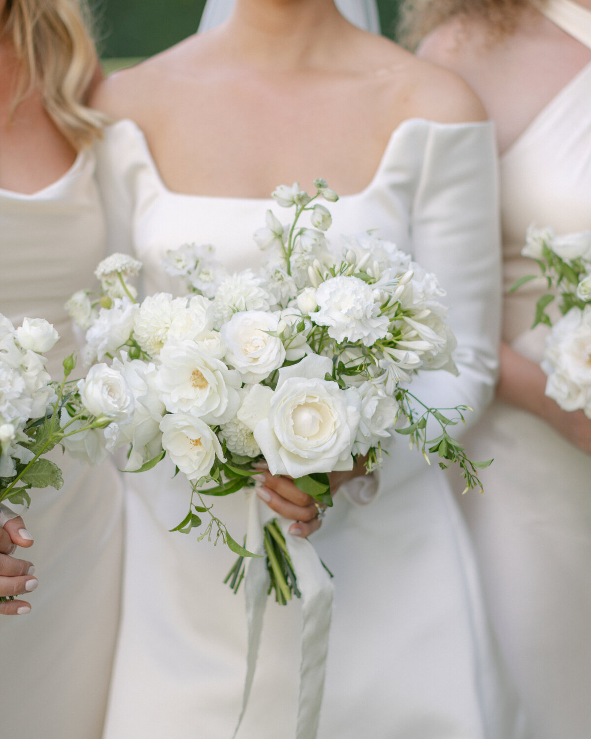 Chateau-de-Grand-Luce-wedding-florist-Floraison22