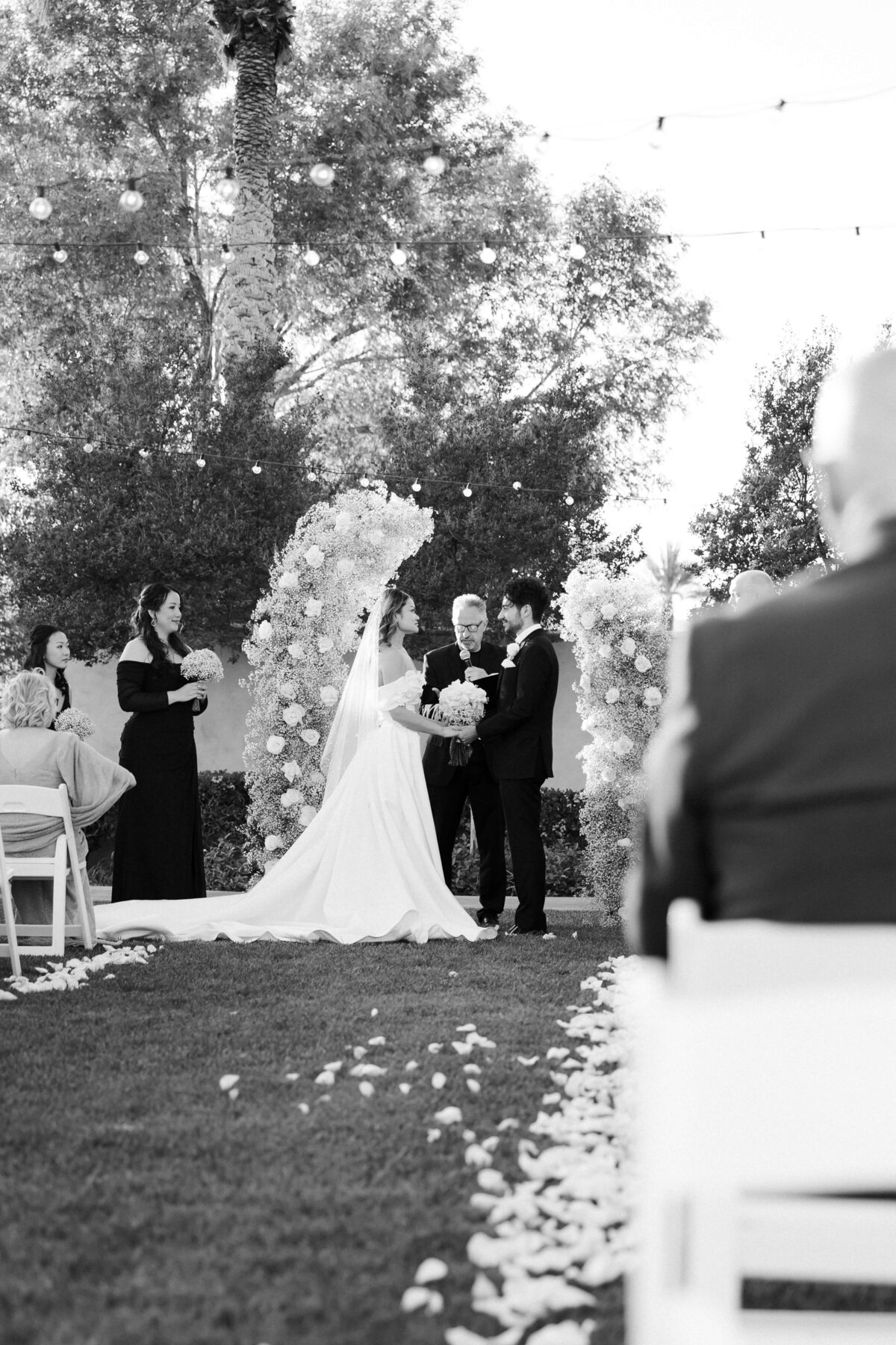 104_riskyexposure_marley-simon_las-vegas-elopement-photography