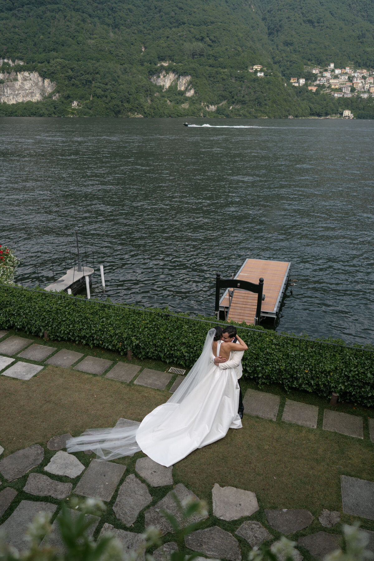 Angela-Bryan-Lake-Como-Elopement-Amali-Studios-47