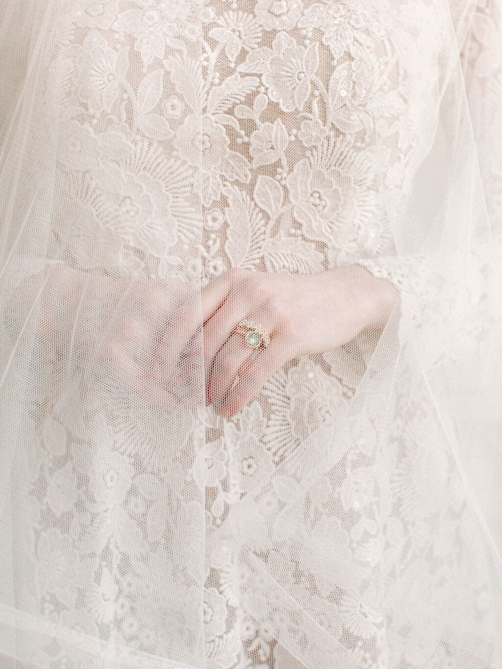 max-owens-design-christmas-wedding-06-engagement-ring-veil
