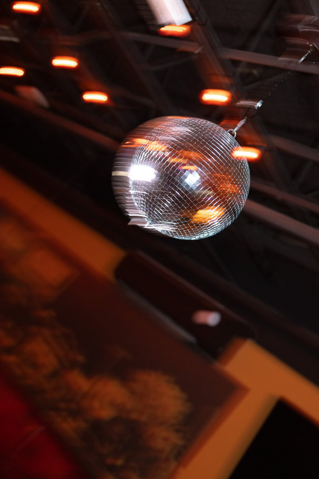 18-colorful-disco-nashville-wedding