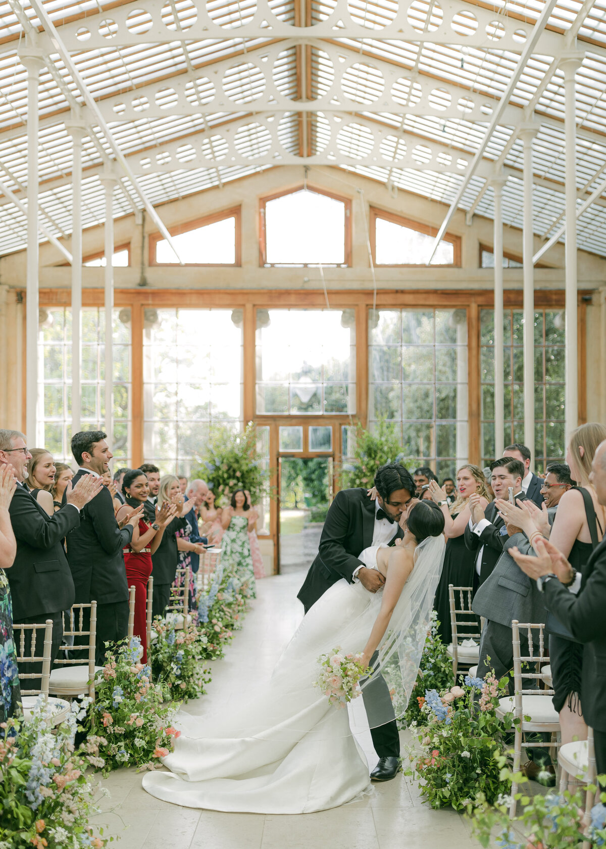 Anna-Vish-Wedding-Kew-Gardens-Preview-Chloe-Lowe-Photography-049 (1)