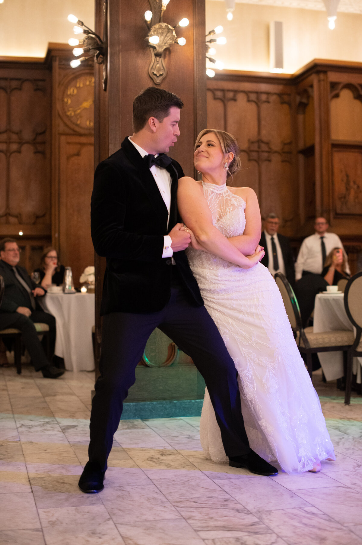 fall - chicago - athletic - association - wedding - chicago