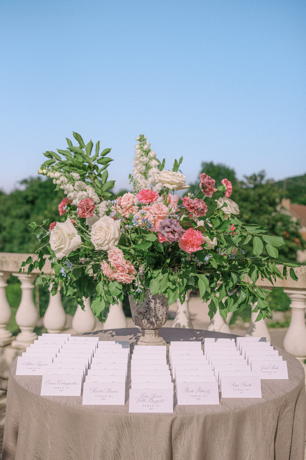 Luxury destination wedding Photographer Burgundy France-043