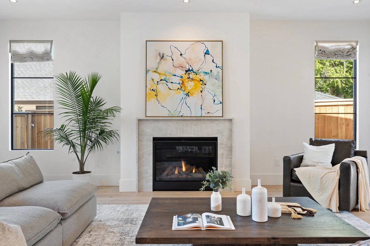 5505-woodrow-ave-living-2
