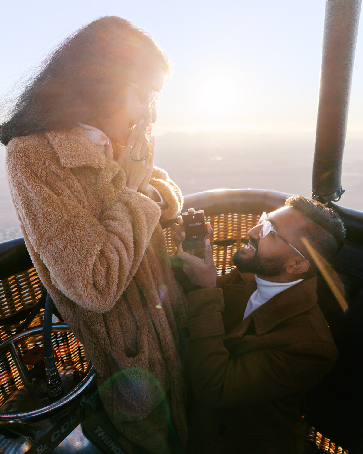 couple-surprise-proposal-hot-air-balloon-sunrise