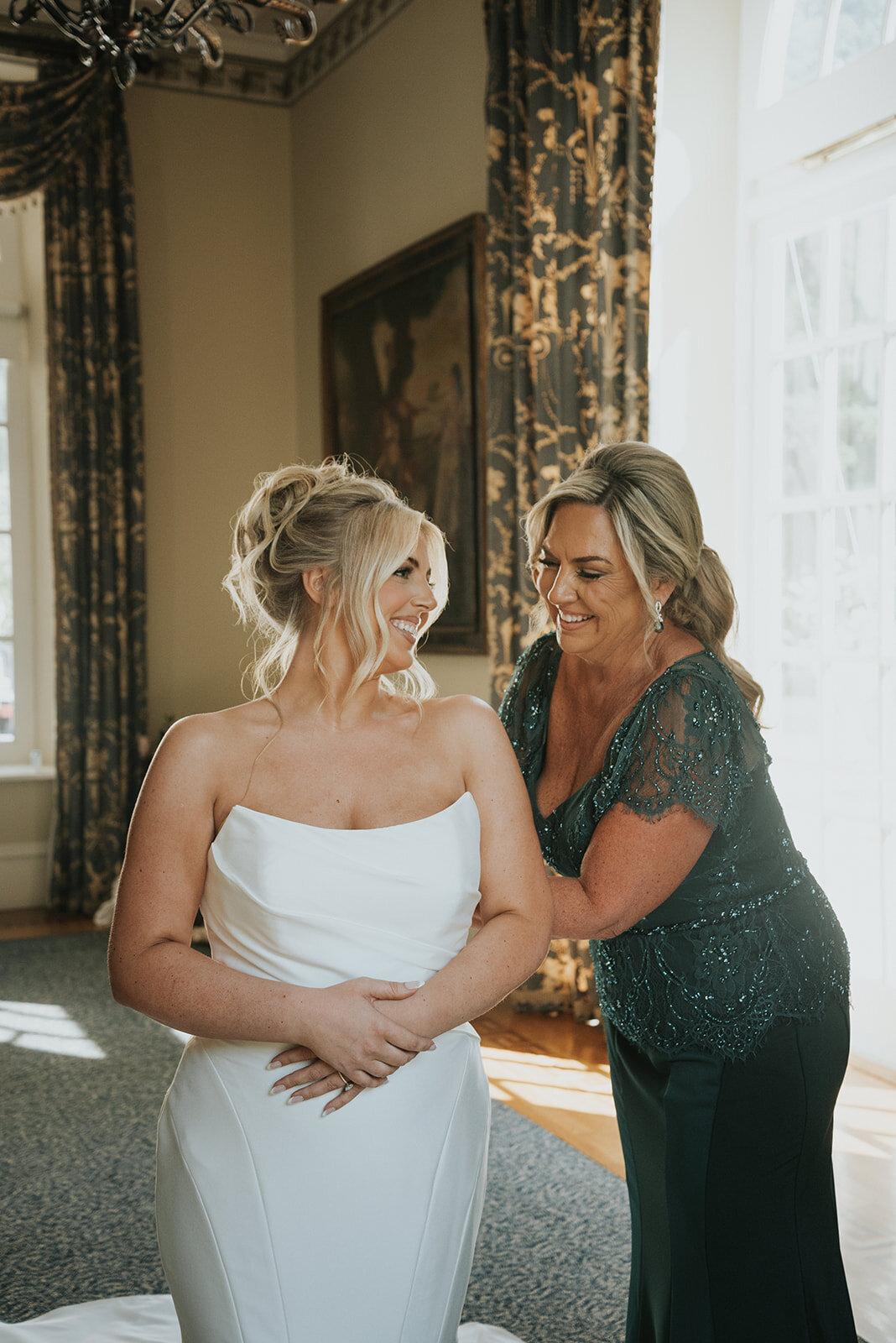 MODERN-GARDEN-MANSION-SUMMER-WEDDING-LINDSAY-BESNIK_PHOTOS_BY_MARIA_B_LUNG_0109