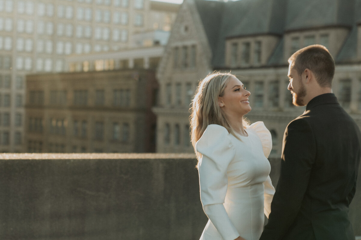 Sara-Canon-Elopement-Downtown-Seattle-WA-Amy-Law-Photography-3