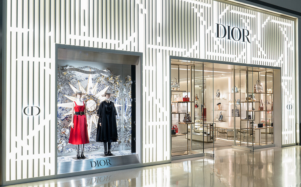 Dior Crystals Las Vegas 2022 - 1