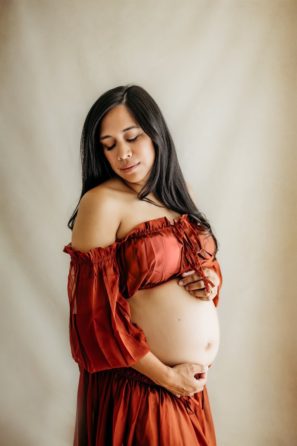maternity-mama-open-belly-dress