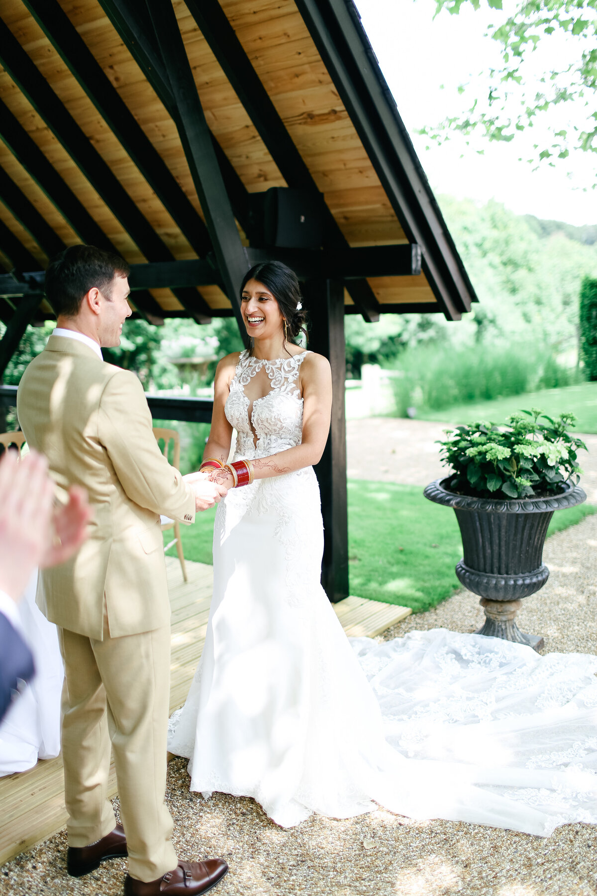 bride-and-groom-say-vows-at-luxury-wedding-in-fulham