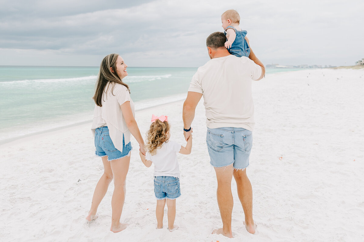 Orange-beach-al-family-photographer-Elle-Lovelace-11