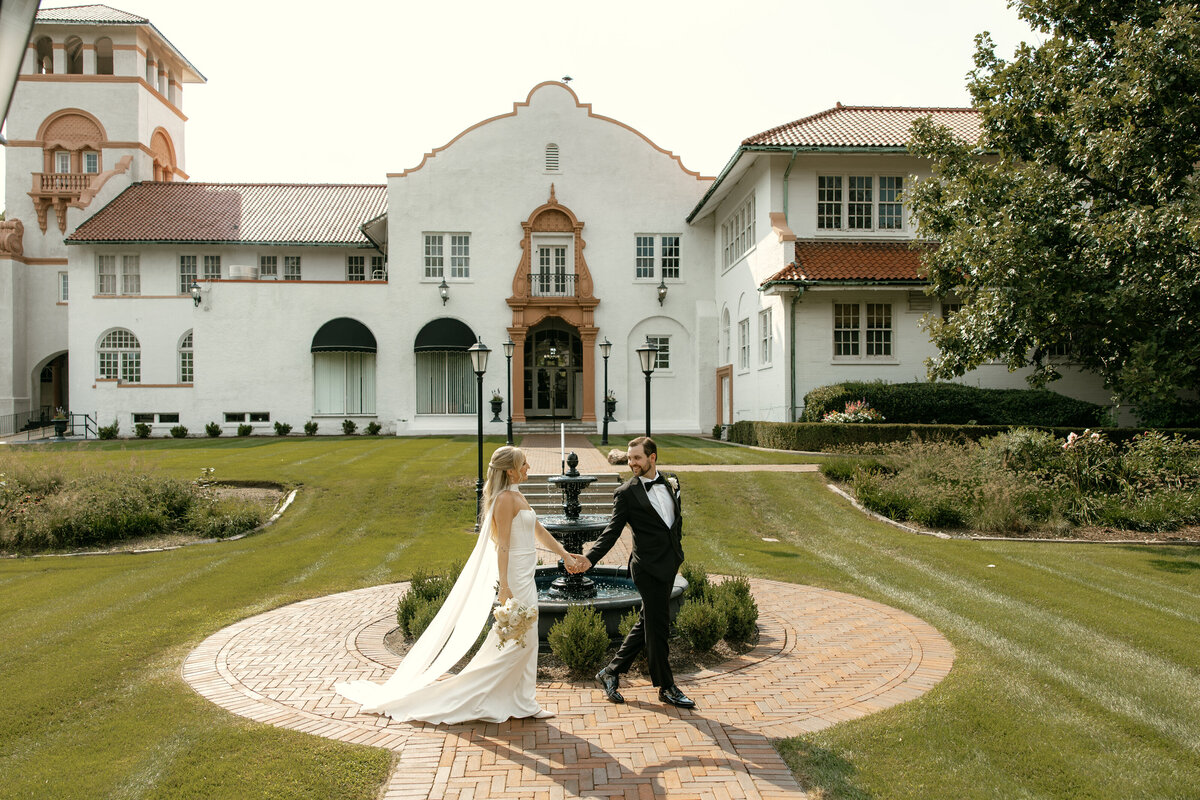 Abigail Anne Photography Storytelling Wedding Photographer in Colorado and Chicago — Wedding Photo 129