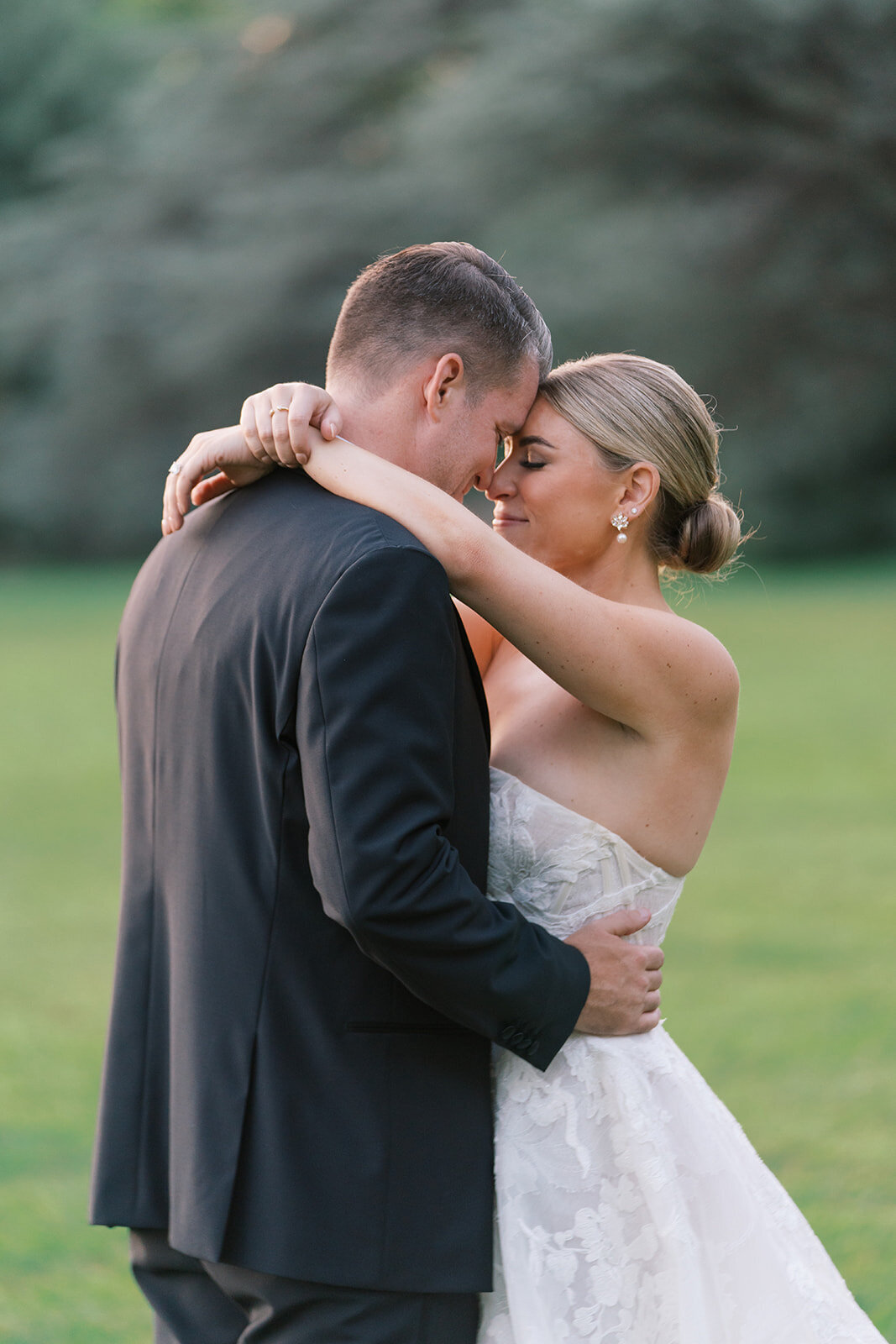Bellevue Hall Wedding-08902
