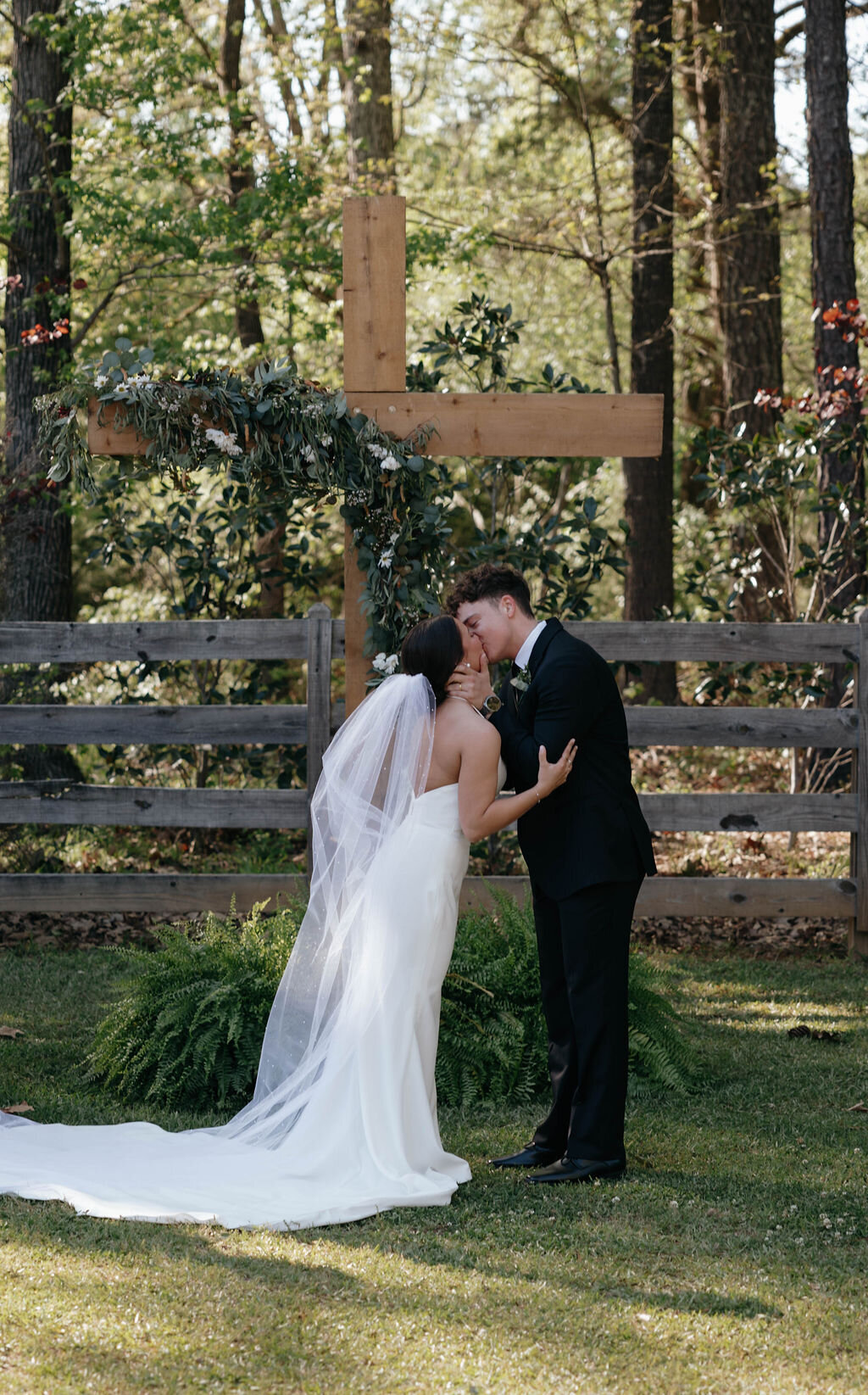 Emily-Hayter-Wedding-Photography-Ceremony0515