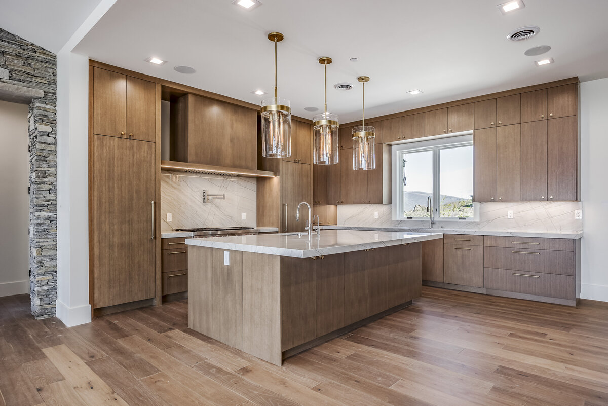 12-9319GoldenSpikeCourt12