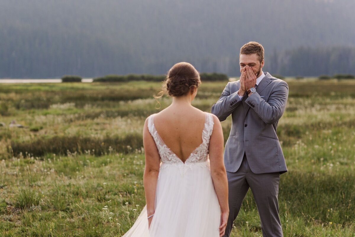 Jessica + Josh - Sparks Lake Wedding 2022 - HANNAH TURNER PHOTOGRAPHY 2022-13