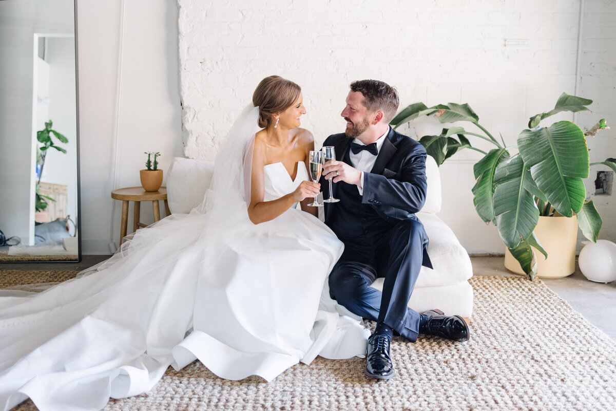 5 Paikka-St-Paul-Wedding-Bride-Groom