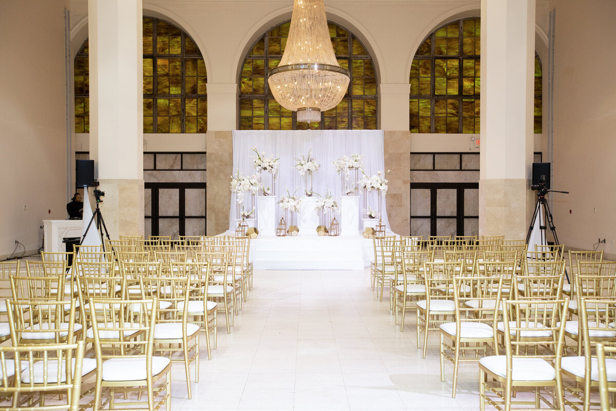 southern-exchange-ballrooms-atlanta-ceremony-decor-setup