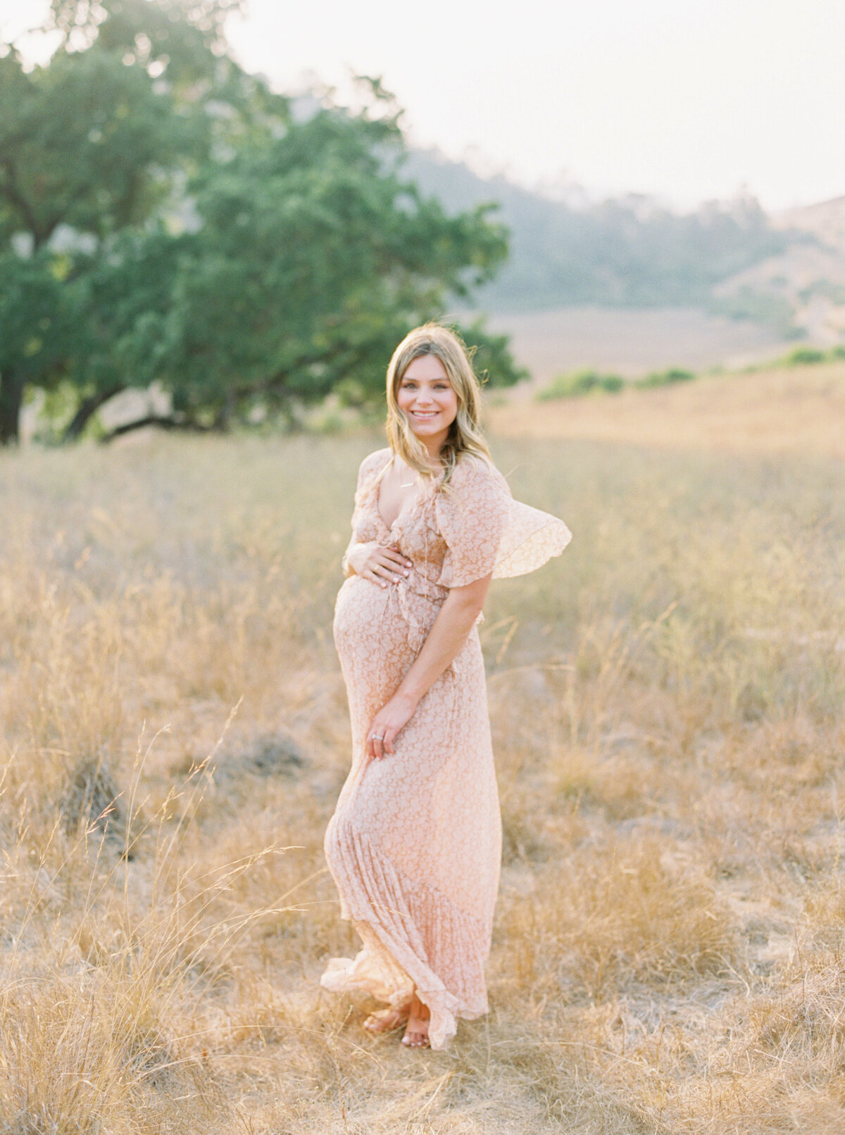 Megan Kawahara Photography San Jose Bay Area California Motherhood Newborn Family Lifestyle Womans Photography Images Portraits Light Airy Film Photos MKPhotography_GaldieriFamily-10