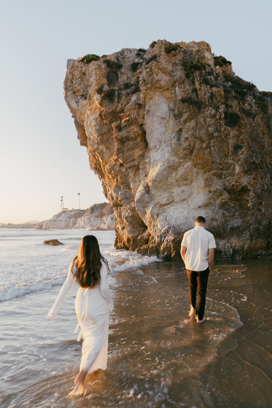 golden-hour-shell-beach-maternity-photography-by-samantha-anne10