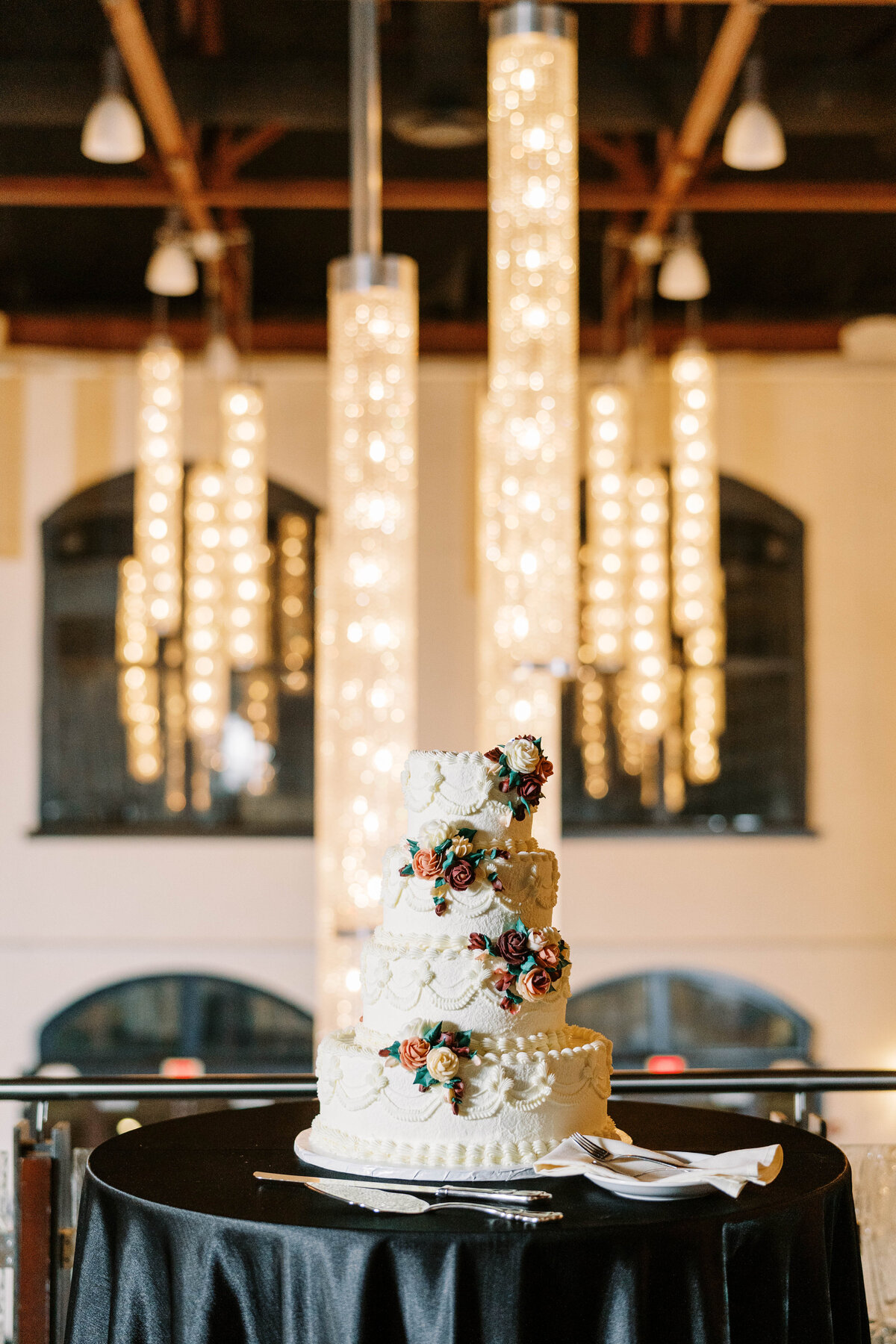 Phoenixville-Foundry-Romantic-Fall-Wedding-Photographer-Reception-Decor-Photos_140