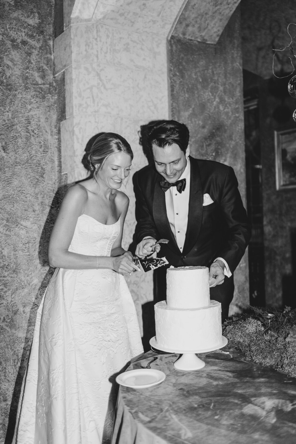 calgary_wedding_photographers_fairmont_banff_springs_destination_wedding_nicole_sarah-108