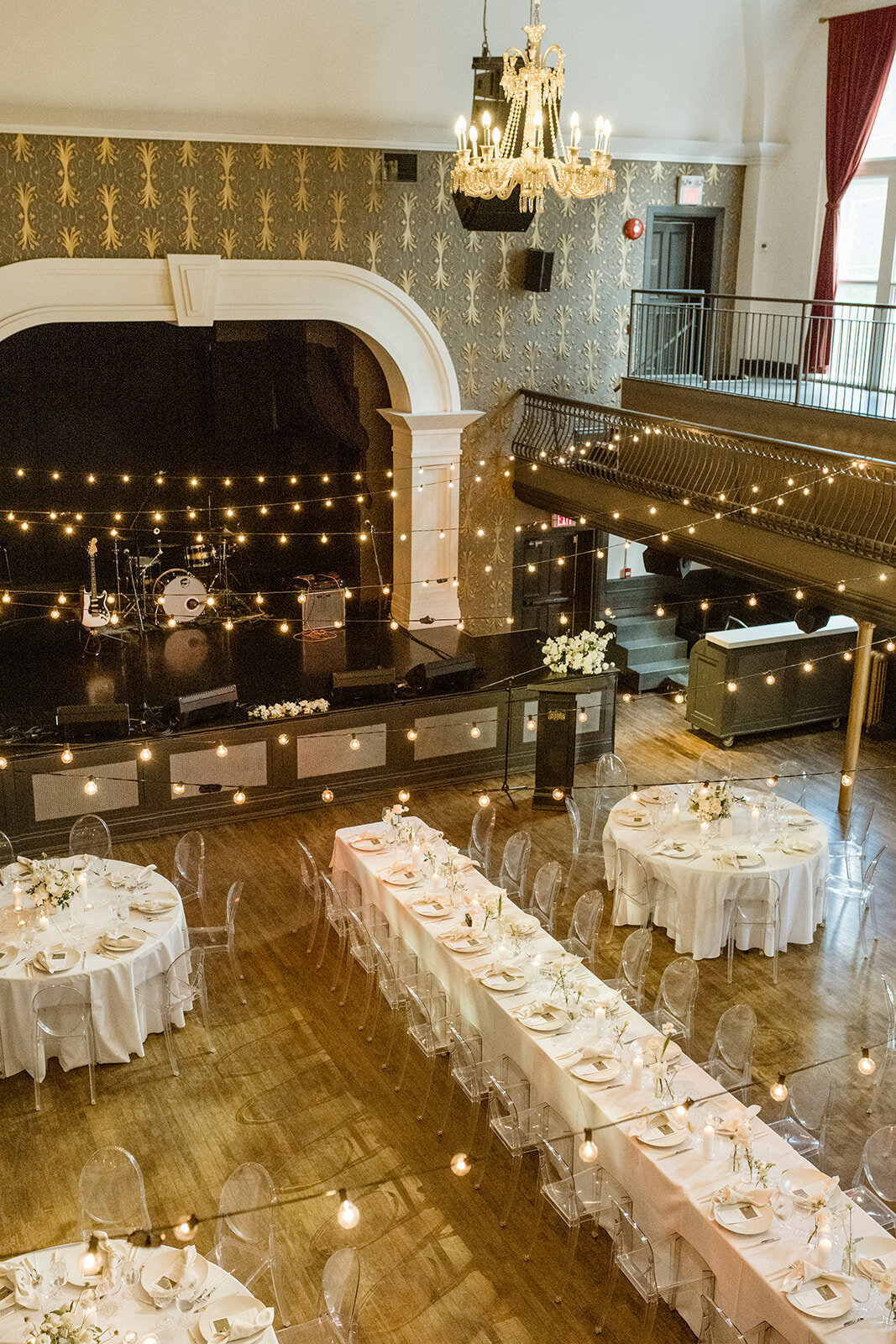 toronto-downtown-spadina-museum-the-great-hall-wedding-couples-session-summer-torontovibes-romantic-whimsical-artsty-indie-movie-567
