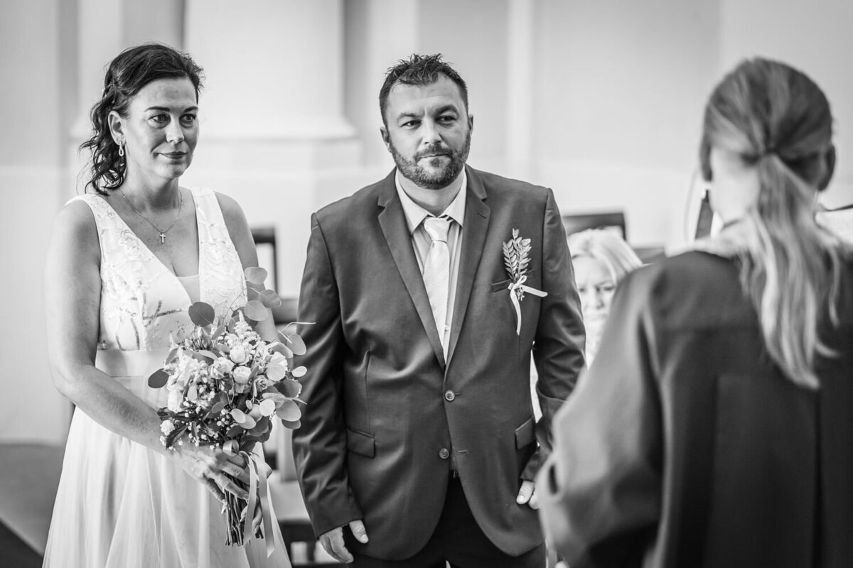 Svatebni_fotografka_Praha_Panenske_Brezany_fotografka_Karolina_Ticha31
